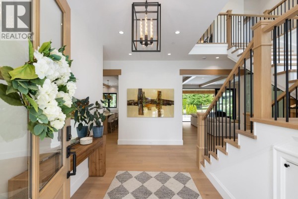 4597 Woodgreen Drive, West Vancouver, BC V7S2V3 Photo 3