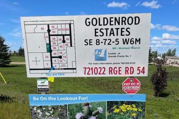 Signboard showing lot numbers and a map of Goldenrod Estates, with contact information. - 46, 721022 Range Road 54, Rural Grande Prairie No  1, County Of