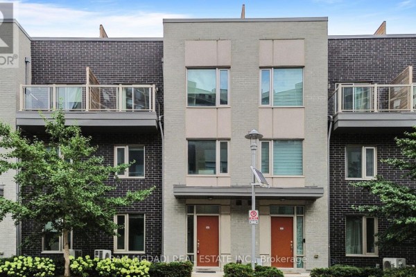 46 - 26 Applewood Lane, Toronto
