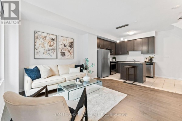 46 - 26 Applewood Lane, Toronto, ON, photo 2