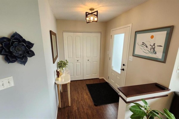 Kitchen - 46 Atwood Street, Winnipeg, MB R2C5N7 Photo 3