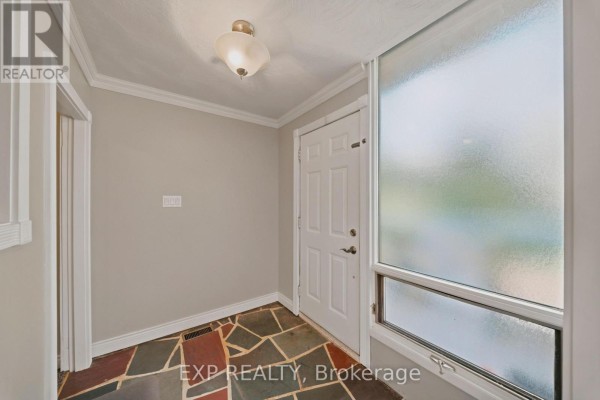 46 Avonlea Road, Ottawa, ON K2G0J3 Photo 2