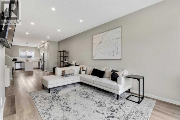 46 Creekstone Path Sw, Calgary, AB, photo 2