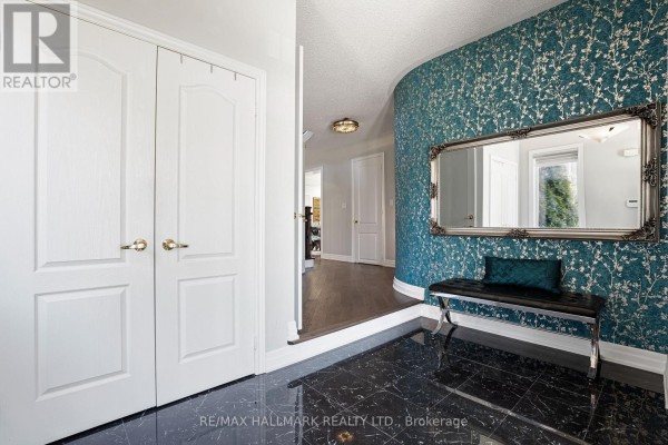 Dining room - 46 Customline Drive, Brampton, ON L7A3C2 Photo 2