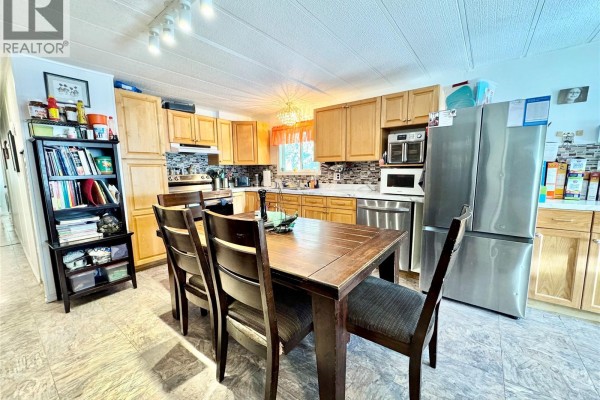 Living room - 46 Eastview Trailer Court, Prince Albert Rm No  461, SK S6V5P9 Photo 2