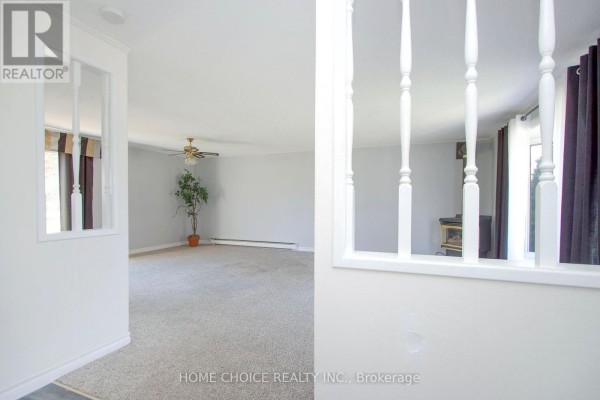Primary Bedroom - 46 Fairway Drive, Clarington, ON L1B1B3 Photo 5