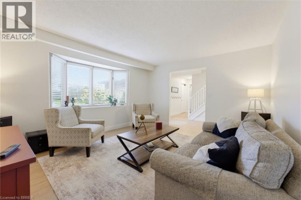46 Garden Crescent, Paris, ON, photo 3