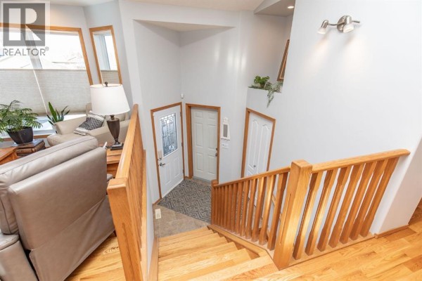 46 Lagrange Crescent, Red Deer, AB, photo 2