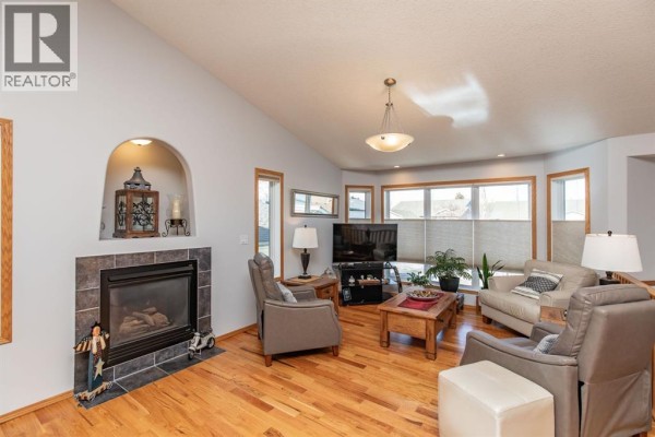 46 Lagrange Crescent, Red Deer, AB, photo 3
