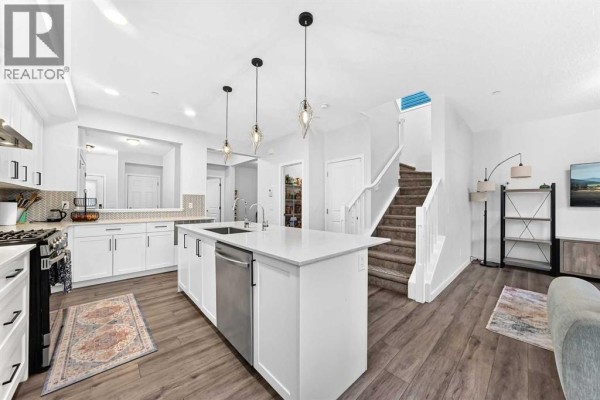 Pantry - 46 Lucas Heights Nw, Calgary, AB T3P1S9 Photo 4