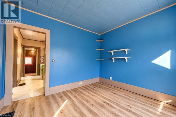 4pc Bathroom - 46 Maitland Street, Brantford, ON N3S6L1 Photo 4