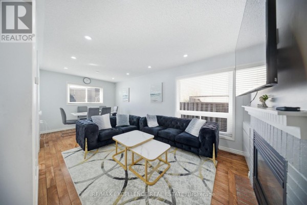 Bedroom 2 - 46 Nectarine Crescent, Brampton, ON L6S5Z1 Photo 5
