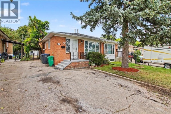 46 Northwood Drive, Brampton, ON, photo 2