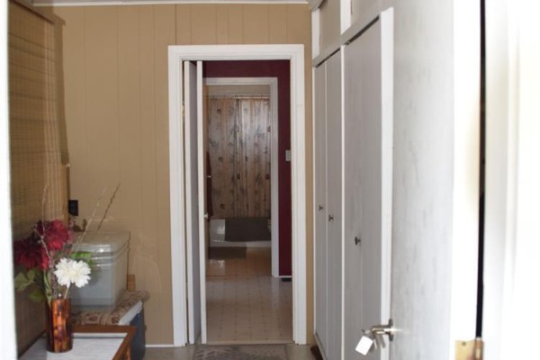 Bathroom - 46 Pinder Ave, Woss, BC V0N3P0 Photo 2