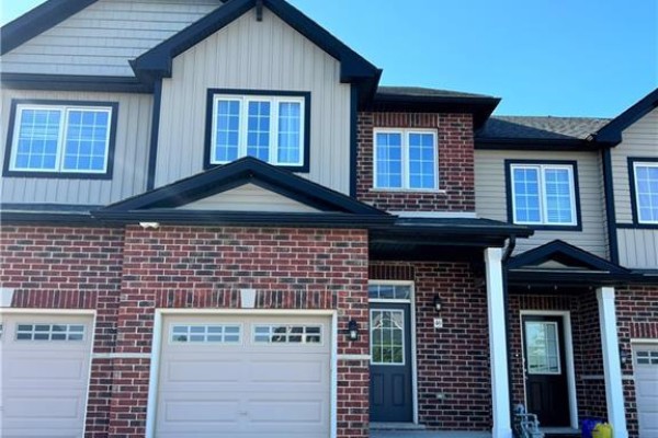 46 Renfrew Street, Kitchener, ON, photo 2