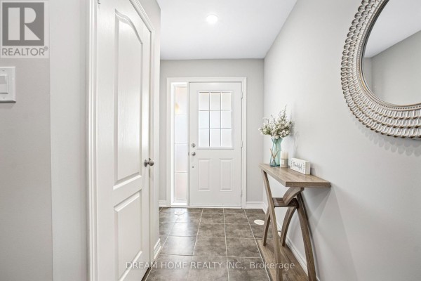 Primary Bedroom - 46 Roy Grove Way, Markham, ON L6E0T6 Photo 5