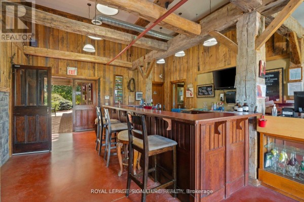 Kitchen - 46 Stapleton Road, Prince Edward County, ON K0K2J0 Photo 5