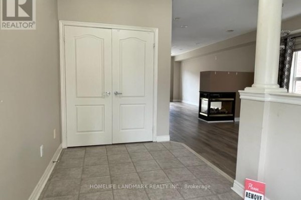 46 Stoneheath Crescent, Markham, ON, photo 2