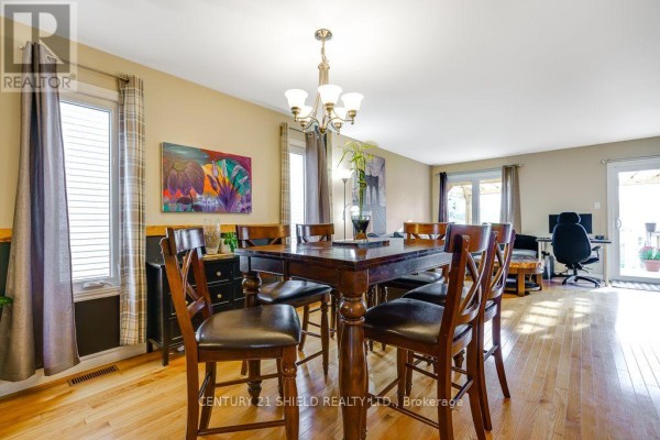 Dining room - 46 Sunset Boulevard, Cornwall, ON K6H7M3 Photo 5