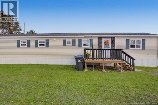 Living room - 46 Travis Street, Miramichi, NB E1V6A2 Photo 2