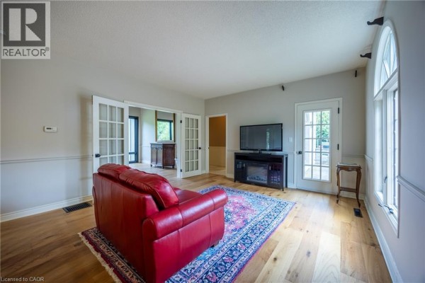 Recreation room - 46 Tutela Heights Road, Brantford, ON N3T1A1 Photo 4