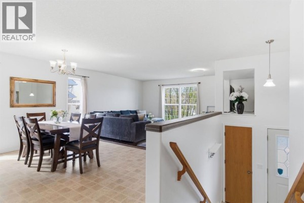 Kitchen - 46 Valarosa Drive, Didsbury, AB T0M0W0 Photo 4