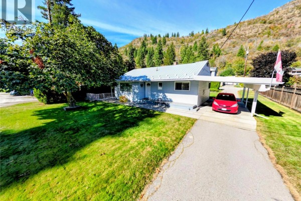 460 10th Avenue, Montrose