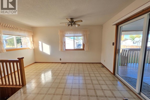Bedroom - 460 7th Avenue Se, Swift Current, SK S9H3P9 Photo 5