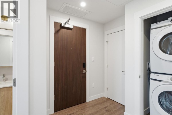 4pc Bathroom - 460 Nicola Street Unit# 508, Kamloops, BC V2C0N2 Photo 2