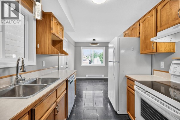460 Rene Avenue Unit# 101, Penticton, BC, photo 2
