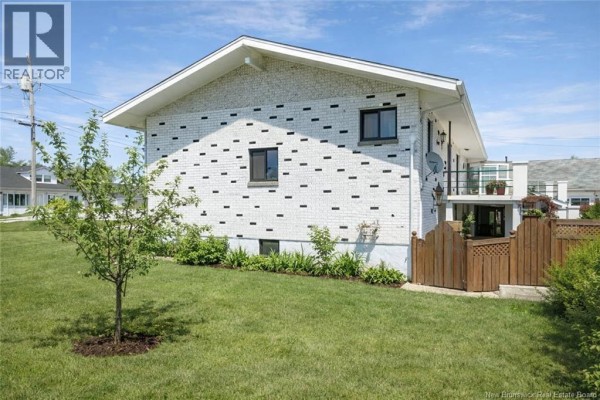 460 Saulnier Street, Tracadie, NB, photo 2