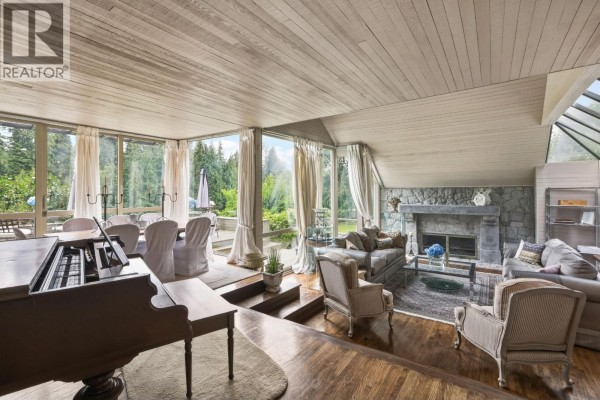 460 Southborough Drive, West Vancouver, BC V7S1M1 Photo 4