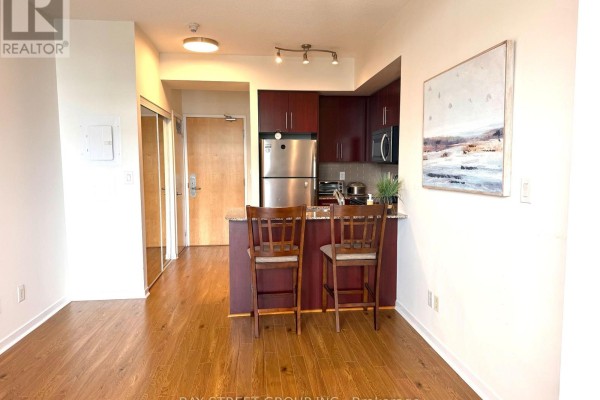 4602 - 65 Bremner Boulevard, Toronto, ON, photo 3
