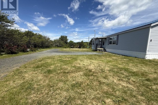 Living room - 4602 Highway 331, West Dublin, NS B0R1C0 Photo 2