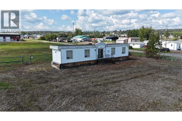 4603 48 Avenue, Fort Nelson, BC V0C1R0 Photo 5