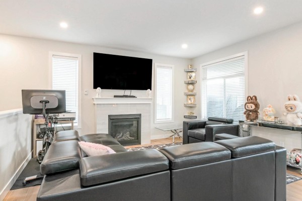 46030 Bonny Avenue, Chilliwack Proper East, Chilliwack, BC, photo 3