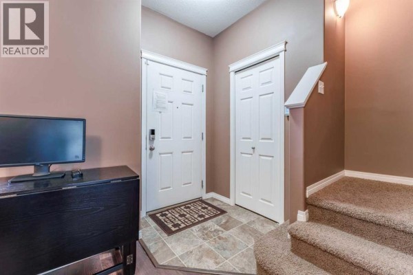 Kitchen - 4604, 111 Tarawood Lane Ne, Calgary, AB T3J0H1 Photo 3