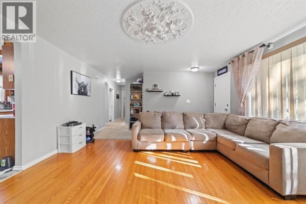 Bedroom - 4604 61 Street, Camrose, AB T4V2H7 Photo 4