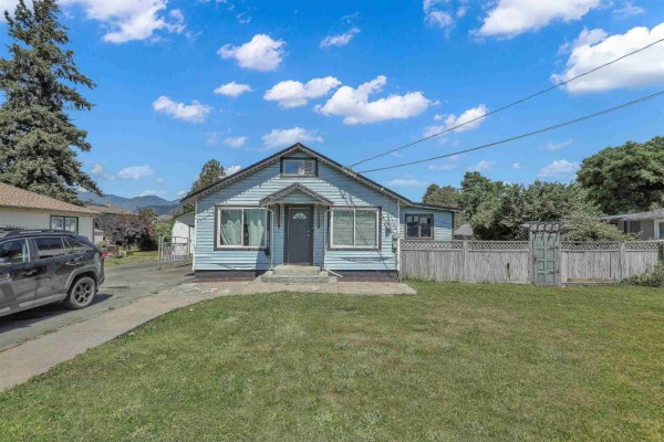Bedroom 2 - 46045 Fifth Avenue, Chilliwack Downtown, Chilliwack, BC V2P1M6 Photo 5