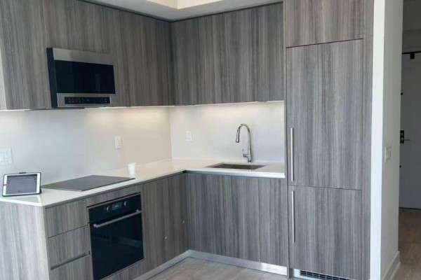 4605 - 8 Cumberland Street, Toronto, ON M4W0B6 Photo 2