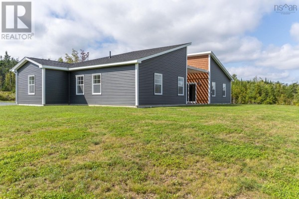 Utility room - 4606 Clam Harbour Road, Clam Harbour, NS B0J1Y0 Photo 3