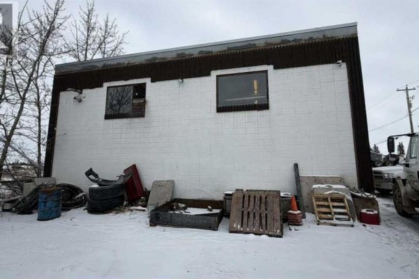 4606 East Railway Street, Blackfalds, AB T0M0J0 Photo 2