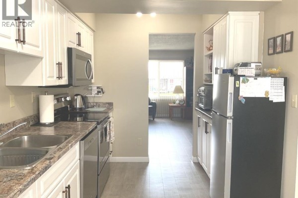 2pc Bathroom - 4607 46 Avenue, Mayerthorpe, AB T0E1N0 Photo 4