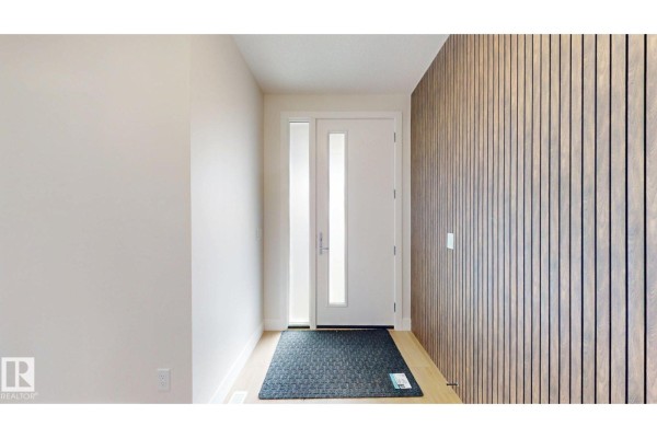 Primary Bedroom - 4608 17 Av Sw, Edmonton, AB T6X1X2 Photo 4
