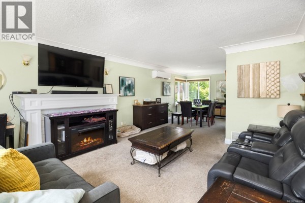 Living room - 461 Howard Ave, Duncan, BC V9L3M9 Photo 4
