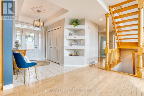 Great room - 461 Lake Rosalind Rd 4, Brockton, ON N4N3B9 Photo 4