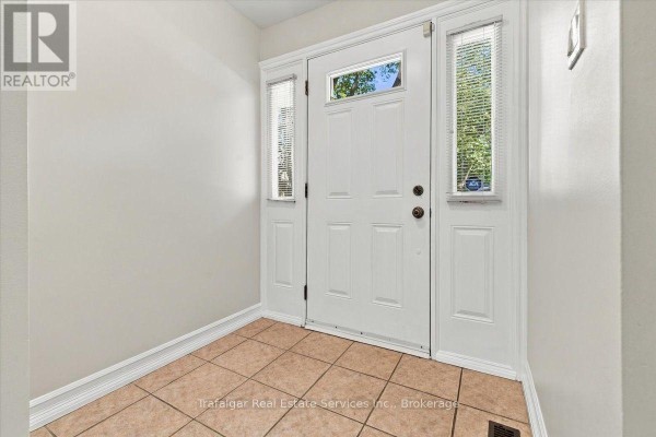 Bedroom - 461 Maple Avenue, Oakville, ON L6J2J2 Photo 5