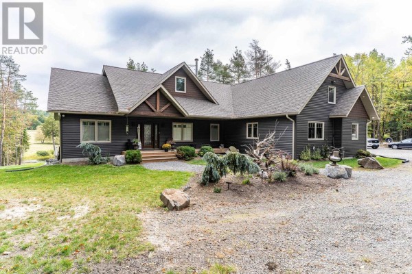 461 Rowanwood Road, Huntsville, ON P0B1M0 Photo 4