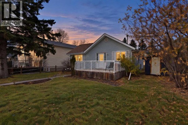 Kitchen - 4610 47 Street, Olds, AB T4H1C6 Photo 2