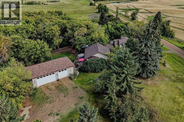 46104 Range Road 222, Rural Camrose County, AB, photo 3